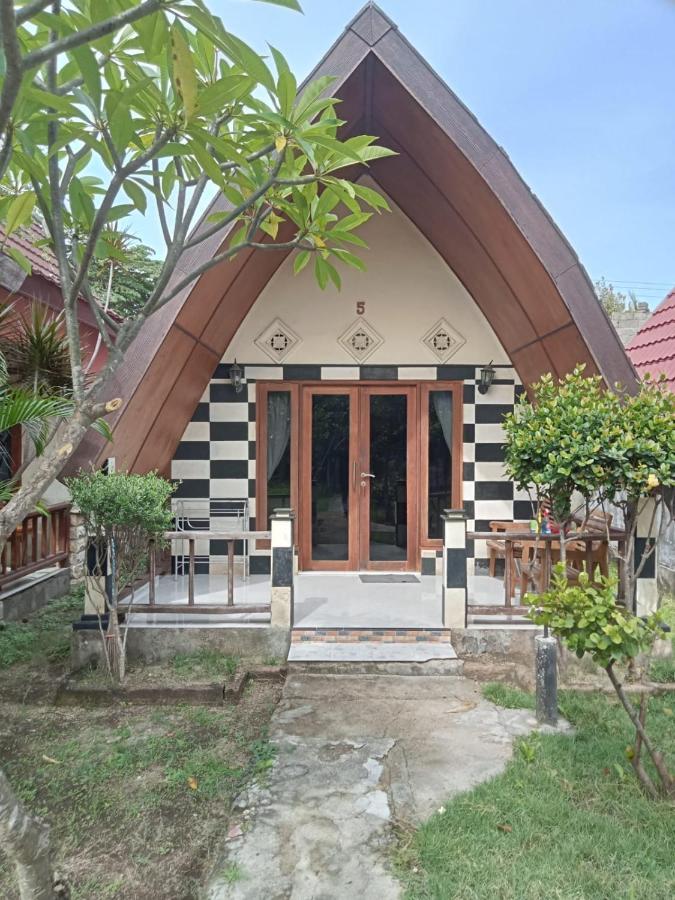 Meno Smile Cottages ギリ島 エクステリア 写真